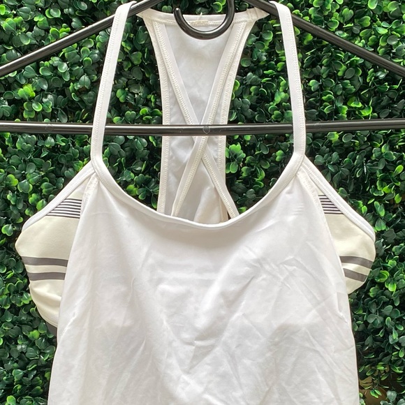 Lululemon racerback tank with built-in sports bra - Picture 4 of 4